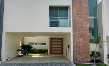 CASA INCREIBLE – SAN JOSE ZONA AZUL