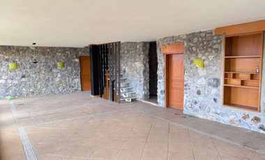 OPORTUNIDAD CASA Y TERRENO EN VENTA EN LAS CAÑADAS
