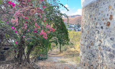 OPORTUNIDAD CASA Y TERRENO EN VENTA EN LAS CAÑADAS
