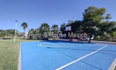Casa en venta en El Refugio, Querétaro. Vive la Comodidad y el Estilo en el Corazón de El Refugio, Querétaro