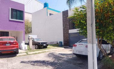 TRASPASO DE CASA EN LA JUERTA DE PEÑA (MG)