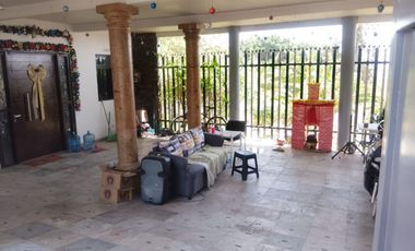TRASPASO DE CASA EN LA JUERTA DE PEÑA (MG)