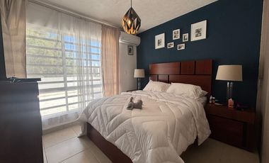 CASA EN VENTA EN CASTELLO RESIDENCIAL LEON GTO ZONA SUR UBICADA FRENTE ÁREA VERDE Y PÉRGOLA.