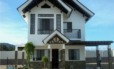 PHI🏭2 BR TOWNHOUSE IN ARGAO ROYAL PALMS IN ARGAO, CEBU CITY
