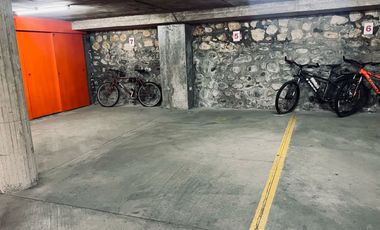 SUITE DE LUJO EN ARRIENDO, COMPLETAMENTE AMOBLADA, SECTOR CENTRO HISTÓRICO CUENCA