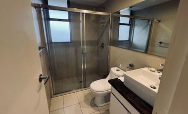 SUITE DE LUJO EN ARRIENDO, COMPLETAMENTE AMOBLADA, SECTOR CENTRO HISTÓRICO CUENCA