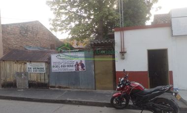 En Girardot - Cundinamarca vendemos Casa lote