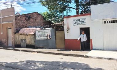 En Girardot - Cundinamarca vendemos lote urbano 300 M2 área.