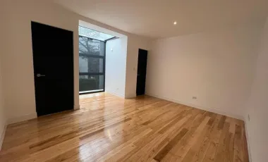 CASA EN VENTA EN SECTOR TANDA NAYÓN DE 4 DORMITORIOS QUITO ECUADOR