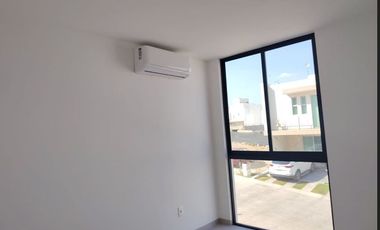 CASA EN VENTA EN SENDEROS DE MONTE VERDE COTO 9 CASA 37 COTO CON ALBERCA