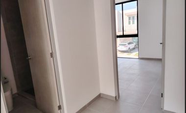 CASA EN VENTA EN SENDEROS DE MONTE VERDE COTO 9 CASA 37 COTO CON ALBERCA