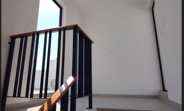 CASA EN VENTA EN SENDEROS DE MONTE VERDE COTO 9 CASA 37 COTO CON ALBERCA