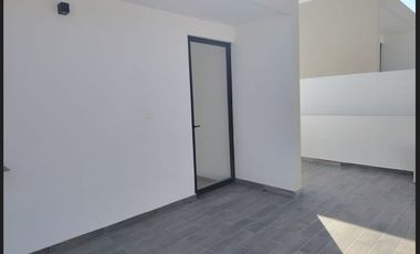 CASA EN VENTA EN SENDEROS DE MONTE VERDE COTO 9 CASA 37 COTO CON ALBERCA