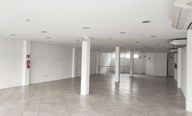 Alquiler Local Comercial en La Alborada - Ave. Orellana - Norte Guayaquil - L32