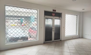 Alquiler Local Comercial en La Alborada - Ave. Orellana - Norte Guayaquil - L32