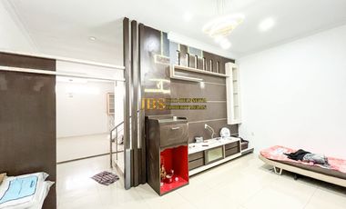 Dijual Villa Siap Huni Furnished Komplek Grand Legian Jalan Kapten Muslim