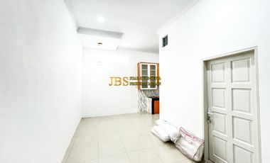 Dijual Villa Siap Huni Furnished Komplek Grand Legian Jalan Kapten Muslim
