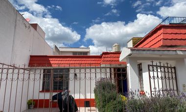 CASA EN VENTA UNA PLANTA, TRES RECAMARAS, CONDOMINIO, PRIVADA,SEGURIDAD