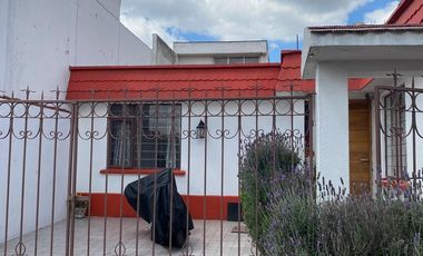 CASA EN VENTA UNA PLANTA, TRES RECAMARAS, CONDOMINIO, PRIVADA,SEGURIDAD