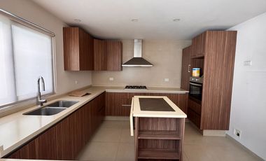 BONITA CASA EN RENTA EN EL FENIX, ZONA ESMERALDA DE SAN MATEO ATENCO A UNOS PASOS DE METEPEC