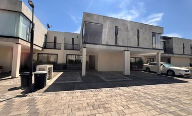 BONITA CASA EN RENTA EN EL FENIX, ZONA ESMERALDA DE SAN MATEO ATENCO A UNOS PASOS DE METEPEC