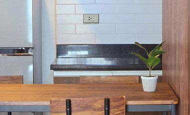 BRAND NEW (2025) High end, fully furnished unit for rent