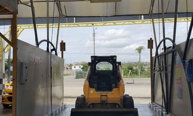 VENTA NEGOCIO DE MODERNA LAVADORA, SANTA ELENA