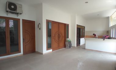Dijual Rumah Siap Huni di Cideng ,  2 Lantai Bisa Untuk Kantor Dekat CIdeng Barat