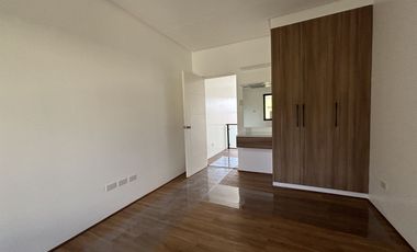 Stylish 3-Bedroom Smart Home in Town & Country West, Molino, Bacoor – ₱12,700,000