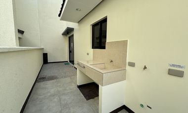 Stylish 3-Bedroom Smart Home in Town & Country West, Molino, Bacoor – ₱12,700,000