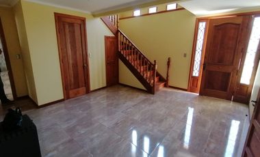 San Felipe – Arriendo amplia casa en Sector El Asiento
