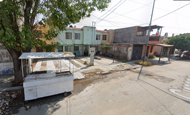 CASA DE RECUPERACIÓN BANCARIA EN CALLE CIRCONIA, COLONIA PEDREGAL, TORREON, COAHUILA. ¡NO CREDITOS!