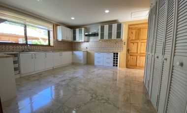San Felipe – Arriendo amplia casa tipo chalet, sector El Asiento