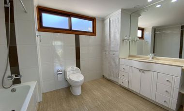 San Felipe – Arriendo amplia casa tipo chalet, sector El Asiento