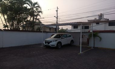 DEPARTAMENTO EN RENTA EN PLANTA BAJA  CON ALBERCA CONJUNTO ENCINOS, FRACC. TAMPIQUERA, BOCA DEL RÍO VERACRUZ.