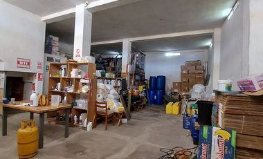En la Parroquia El Cambio Se Vende Edificio Comercial/Residencial con Bodega, Oficinas, Departamento y Rooftop