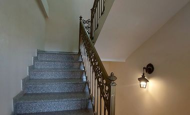 En la Parroquia El Cambio Se Vende Edificio Comercial/Residencial con Bodega, Oficinas, Departamento y Rooftop