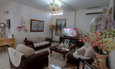 En la Parroquia El Cambio Se Vende Edificio Comercial/Residencial con Bodega, Oficinas, Departamento y Rooftop