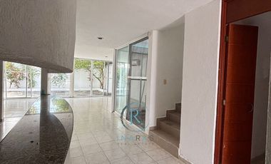 CASA EN VENTA EN RESIDENCIAL PRIVADA EN CIUDAD DEL CARMEN, CAMPECHE