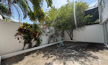 CASA EN VENTA EN RESIDENCIAL PRIVADA EN CIUDAD DEL CARMEN, CAMPECHE