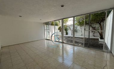 CASA EN VENTA EN RESIDENCIAL PRIVADA EN CIUDAD DEL CARMEN, CAMPECHE