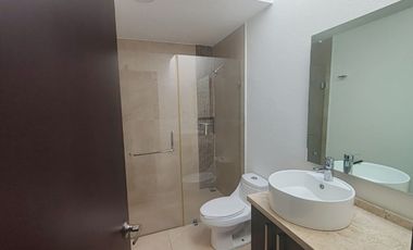 Departamento Duplex en Renta en Santa Fe. Con disponibilidad a partir del 15 de Mayo de 2025