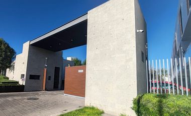 Departamento Duplex en Renta en Santa Fe. Con disponibilidad a partir del 15 de Mayo de 2025