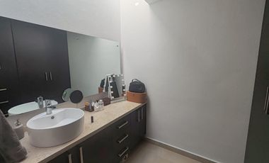 Departamento Duplex en Renta en Santa Fe. Con disponibilidad a partir del 15 de Mayo de 2025