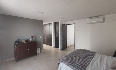 Departamento Duplex en Renta en Santa Fe. Con disponibilidad a partir del 15 de Mayo de 2025