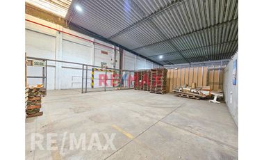 Alquilo Almacen Industrial En Bocanegra 1,000 M2