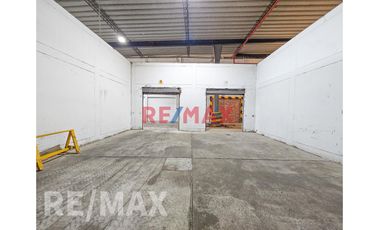 Alquilo Almacen Industrial En Bocanegra 1,000 M2