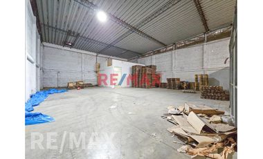 Alquilo Almacen Industrial En Bocanegra 1,000 M2