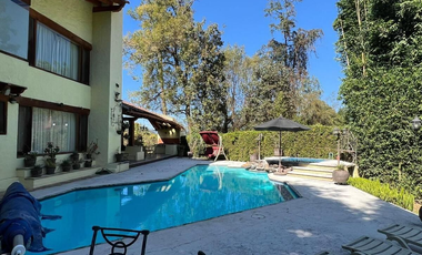 CASA EN VENTA EN AVANDARO A DOS AGUAS ESTILO VALLESANO