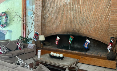 CASA EN VENTA EN AVANDARO A DOS AGUAS ESTILO VALLESANO